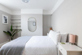 Modern & Stylish 1BR Apartment near City Centre